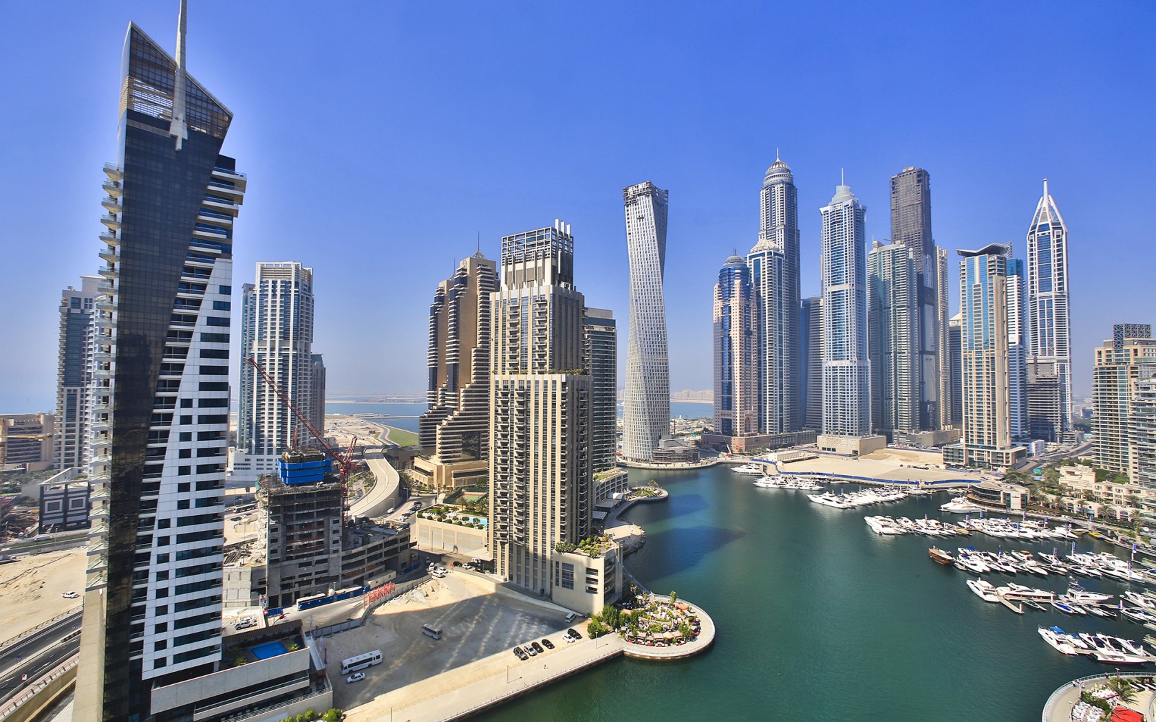 Дубай в мае отзывы. Абу Даби 3 башни.