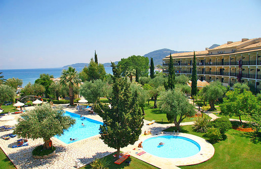 Високо качество и първокласно обслужване в Хотел Delfinia, Корфу