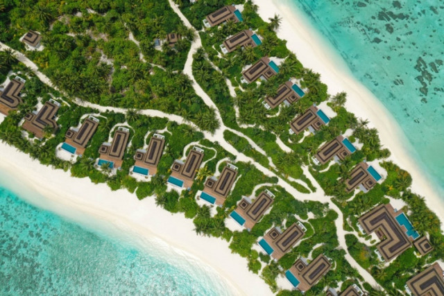 Хотел Pullman Maldives 5•