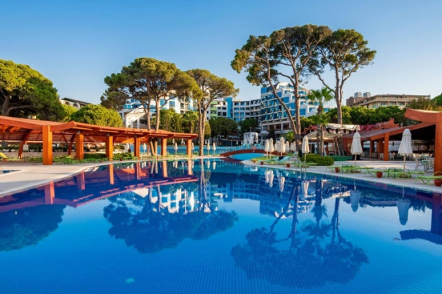 Хотел PALOMA SENCIA (ex. CORNELIA DE LUXE RESORT) 5•