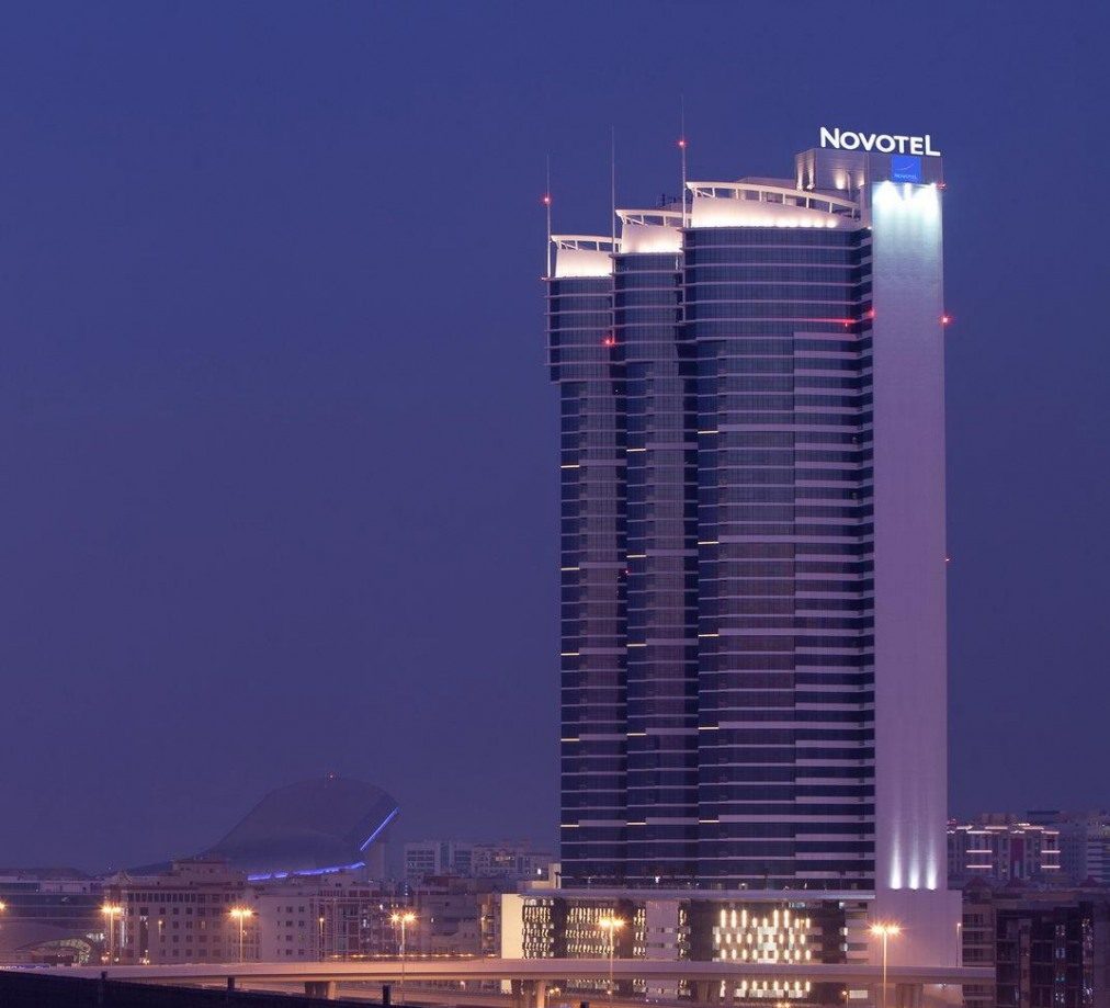 Novotel Al Barsha 4 * хотел, Дубай