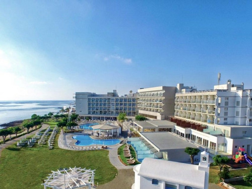 Почивка в Протарас, Кипър - хотел Pernera Beach Hotel 3 * 3•