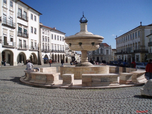 Евора, Португалия