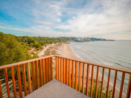 ����������� �� ������ ���� ���� ����� (Platja Llarga).